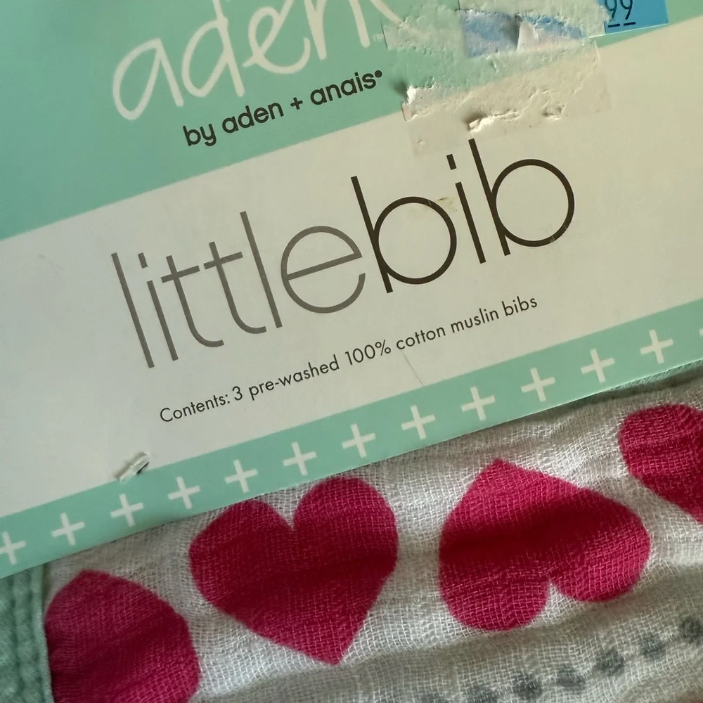 Aden and Anais 3 cotton muslin bib set NWT snap closure